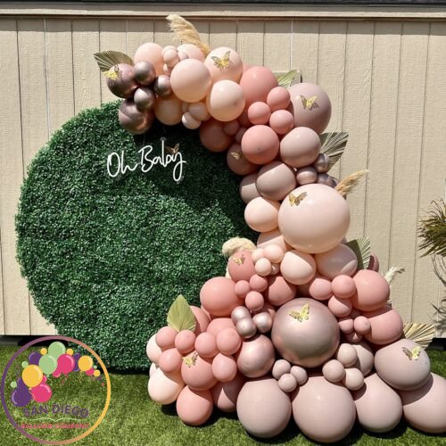 Balloons lenght: 11ft
Sign: LED
Flowers